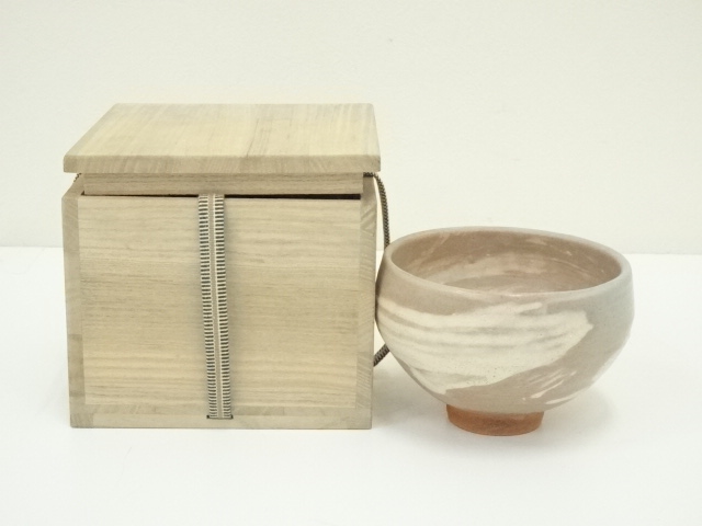 JAPANESE TEA CEREMONY / TEA BOWL CHAWAN / BRUSH MARKS / ARTISAN WORK 